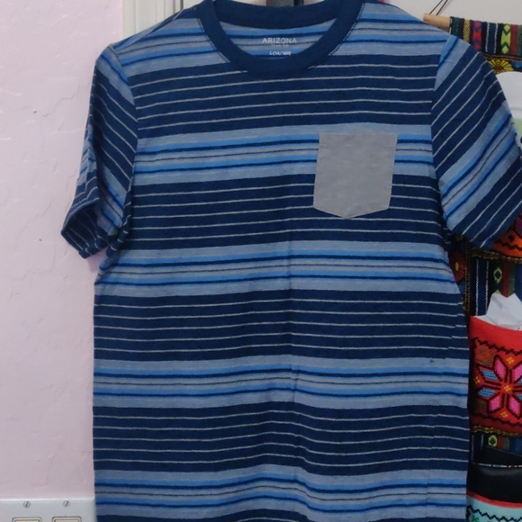 - Bundle of 4 Boys shirt - Picture 1 of 7